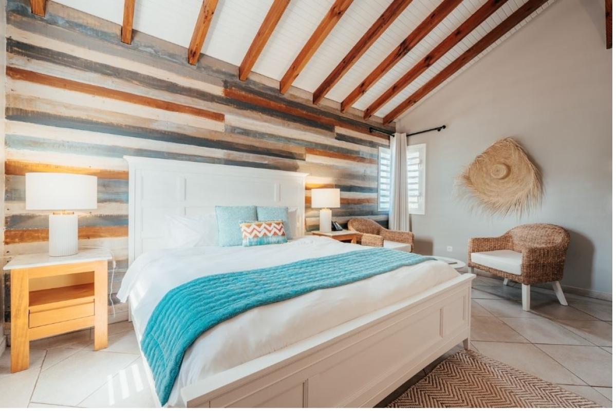 Hotel pied dans l'eau martinique BAMBOU  - chambre infini